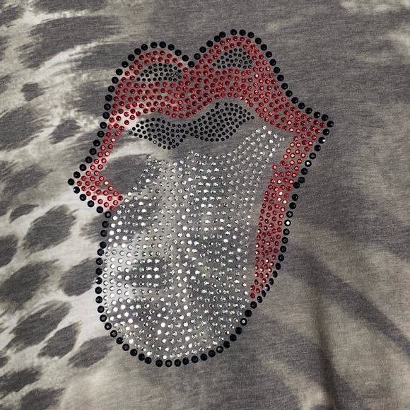 Rhinestone Rolling Stones Animal Print Top - Picture 2 of 3